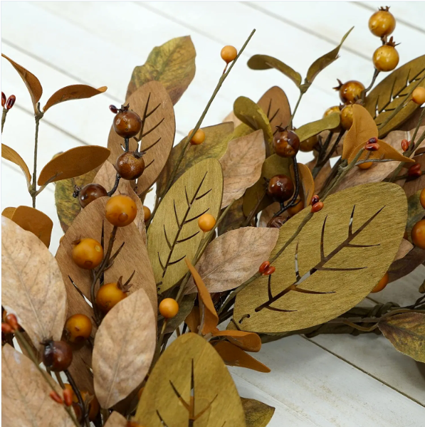 Amber Magnolia & Berry Wreath — 20"